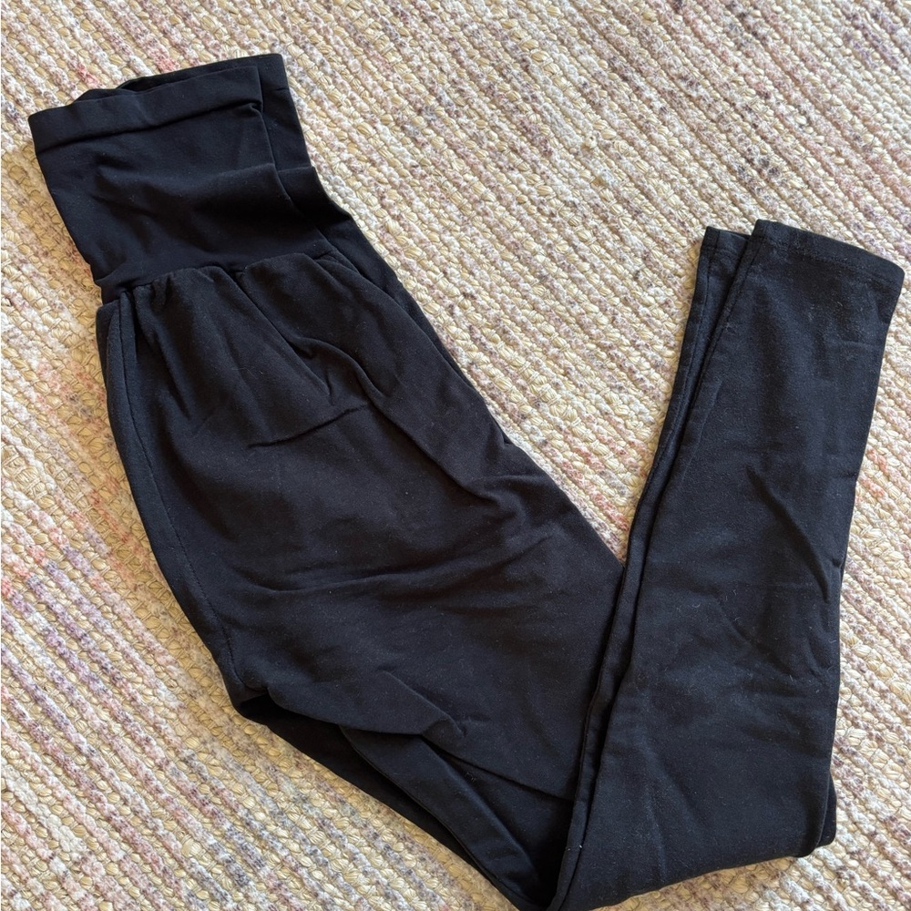 A Pea in the Pod Maternity Leggings